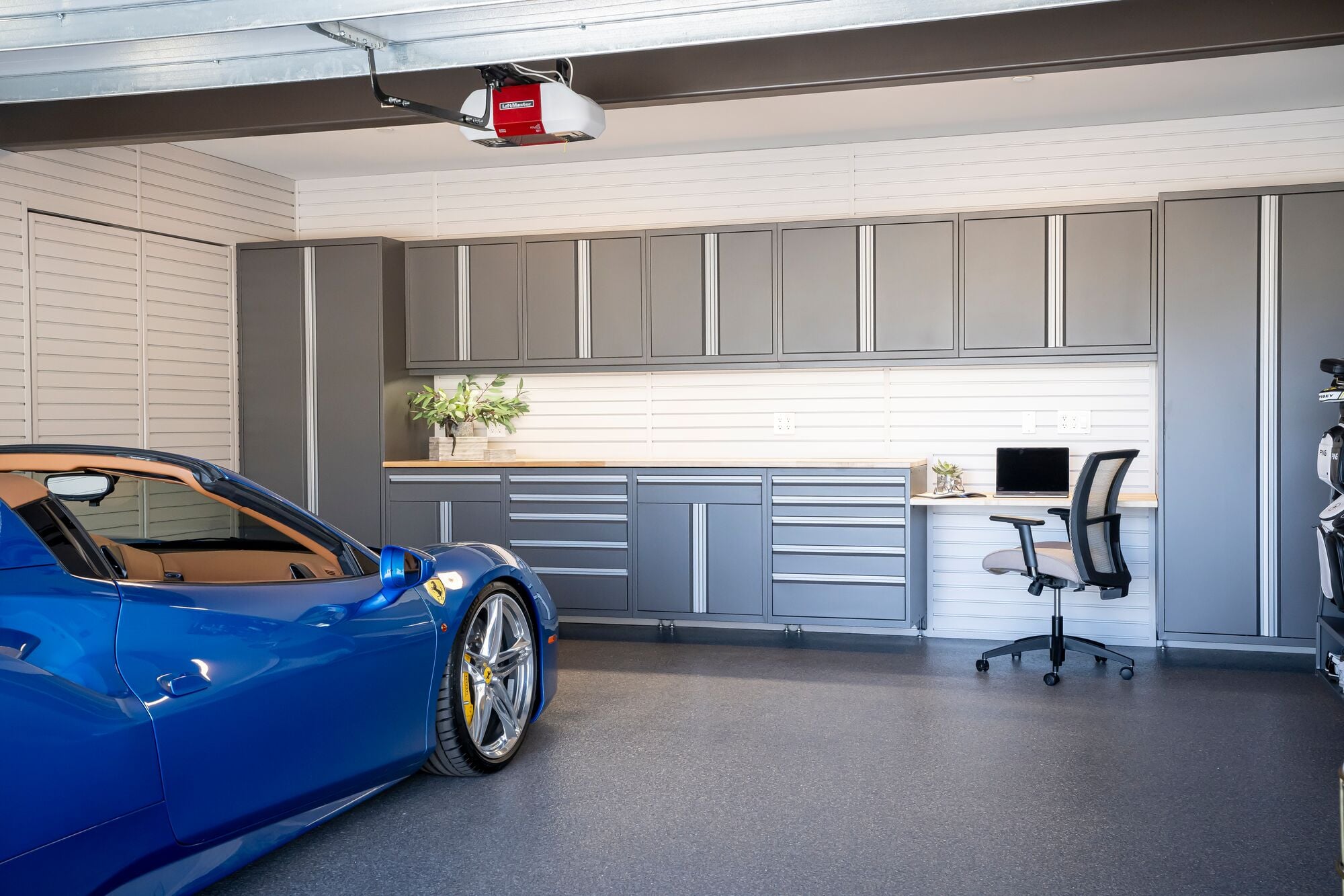 Brisbane Showroom - High-End Garages