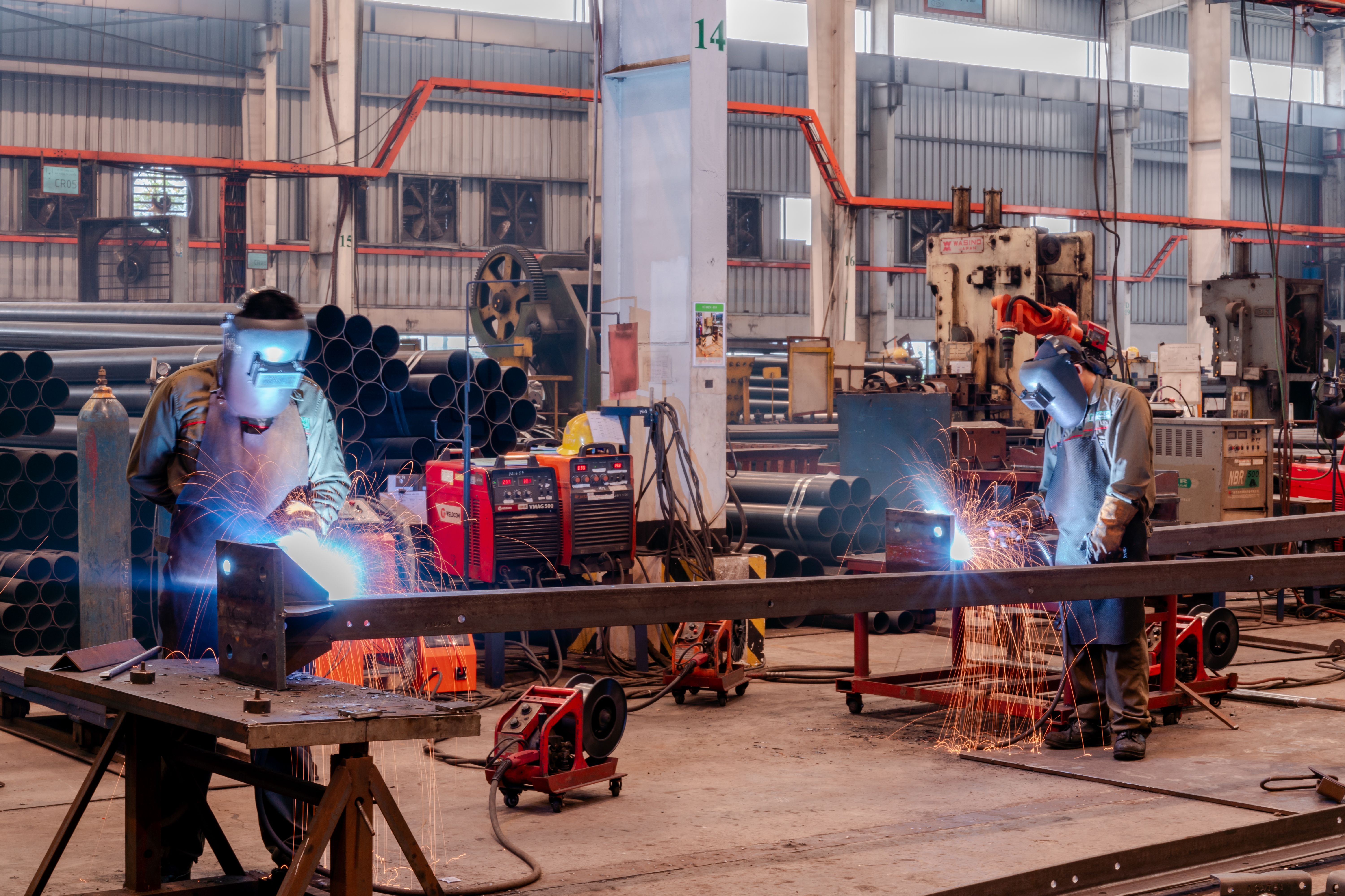 Market-Leading Manufacturing & Retail Business