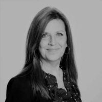 Lindsey_Holcombe_B_W_2803.w.360.aoe_.1.q.60